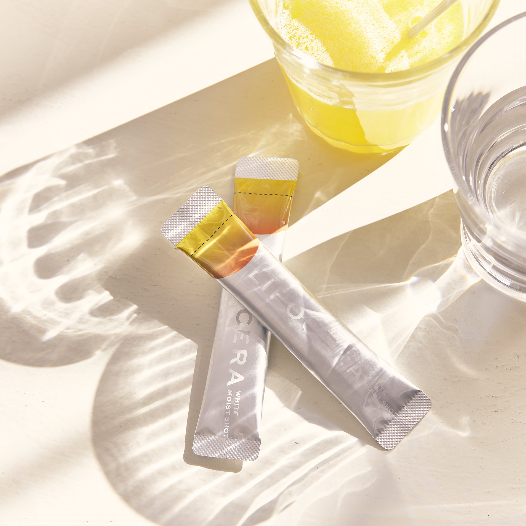 栄養補助食品］LIPOCERA ホワイトモイストショット トライアル3包（3日